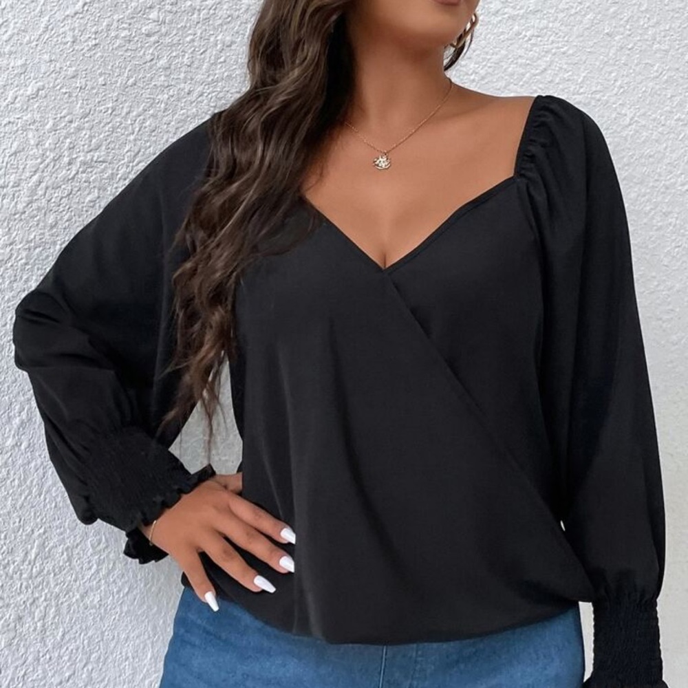 Sweetheart Neck Lantern Sleeve Blouse